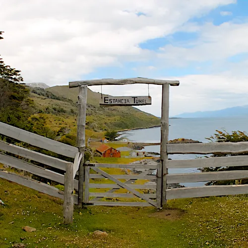 Trekking Estancia Tunel y Playa Larga