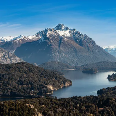 Vista del Cerro Campanario y el Lago Nahuel Huapi.